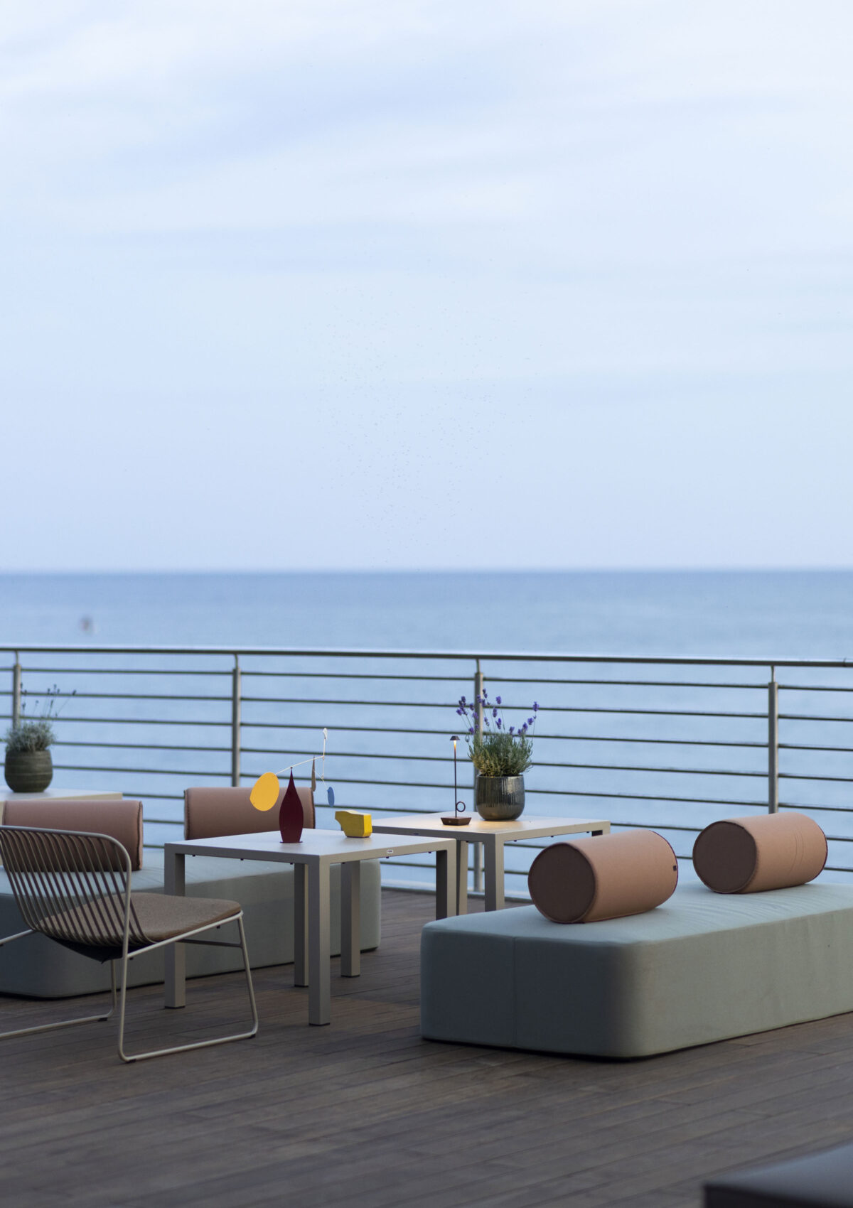 Divani modulari Reef Dynamic Island in lounge hospitality a Salerno